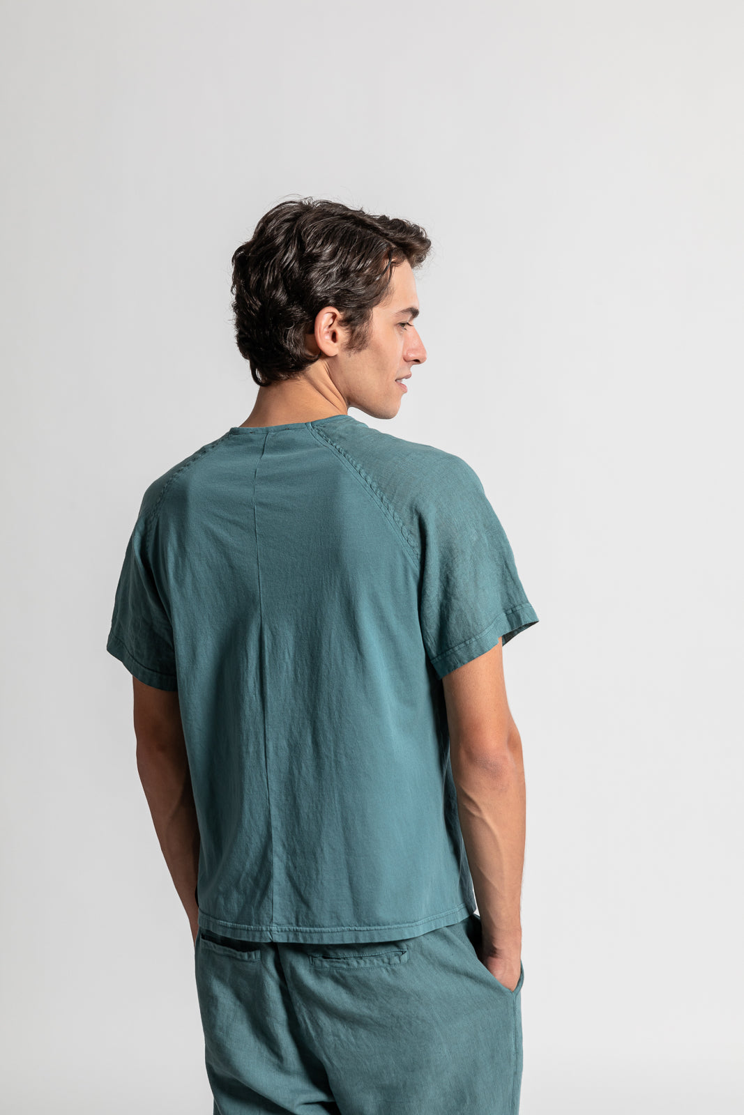 ss 24 Linen T-shirt with raglan sleeves